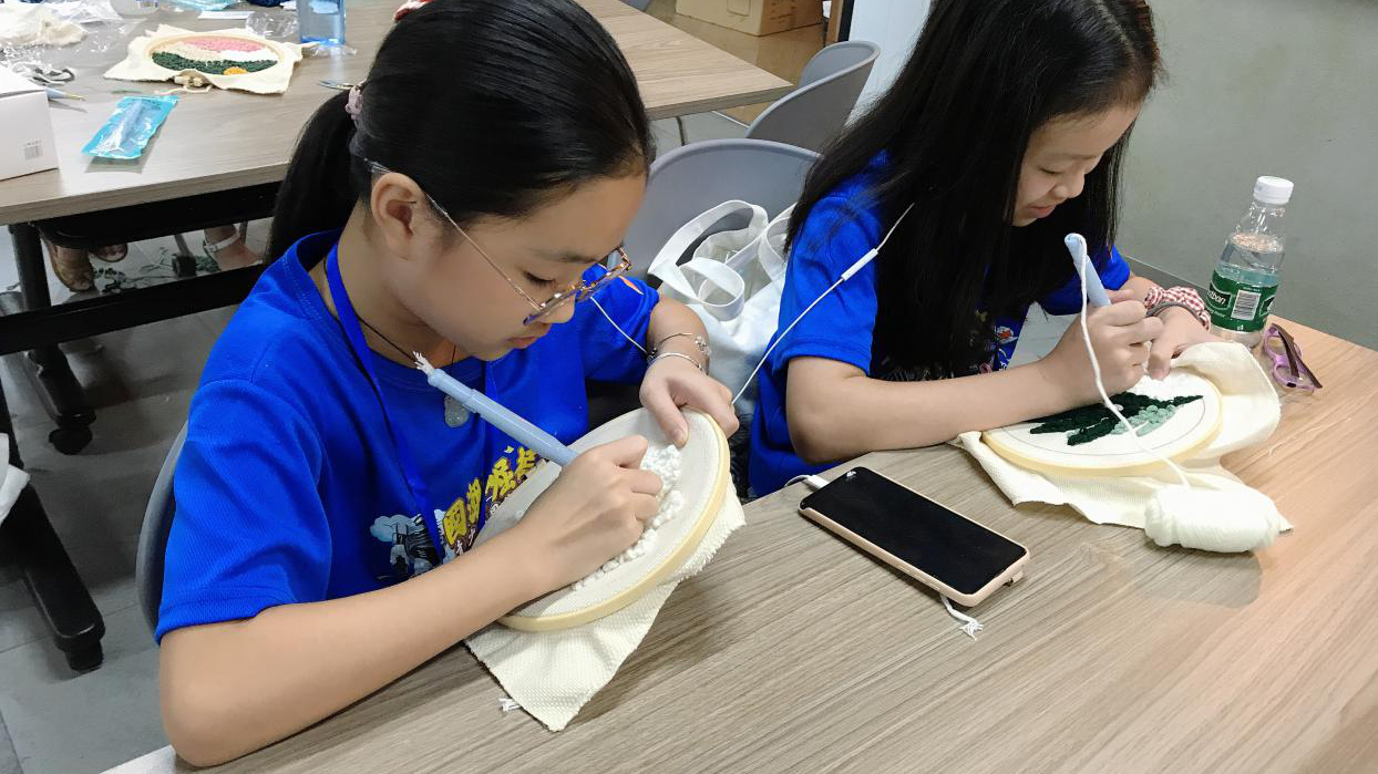 寓學(xué)于樂中成為一名小設(shè)計師，國潮崛起——青少年國潮設(shè)計快閃學(xué)堂正式結(jié)營~