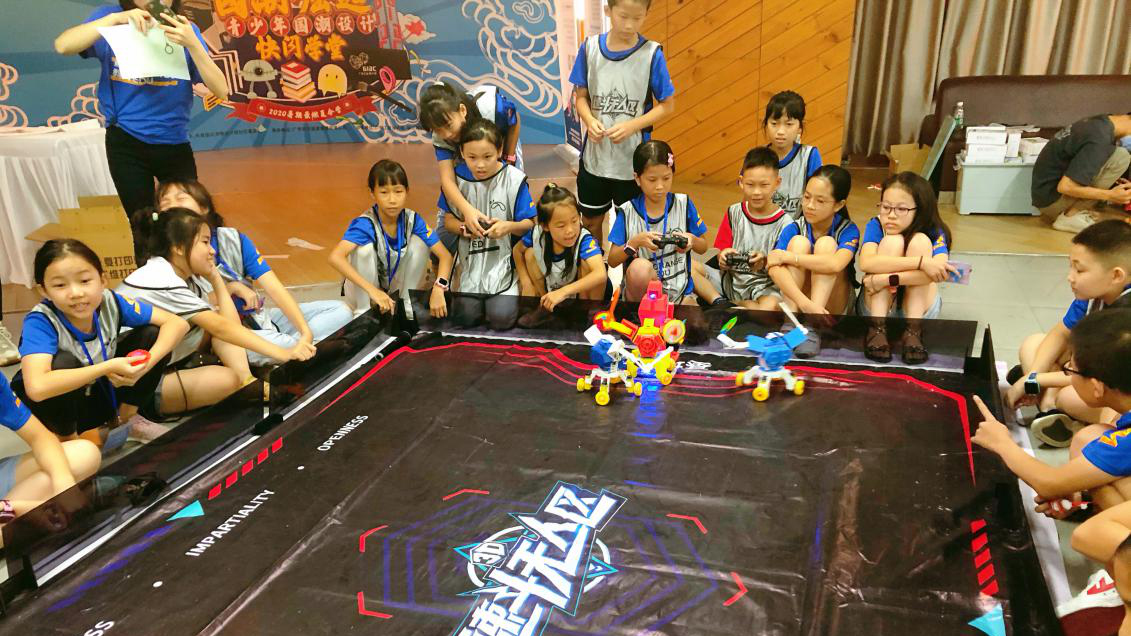 寓學(xué)于樂中成為一名小設(shè)計師，國潮崛起——青少年國潮設(shè)計快閃學(xué)堂正式結(jié)營~