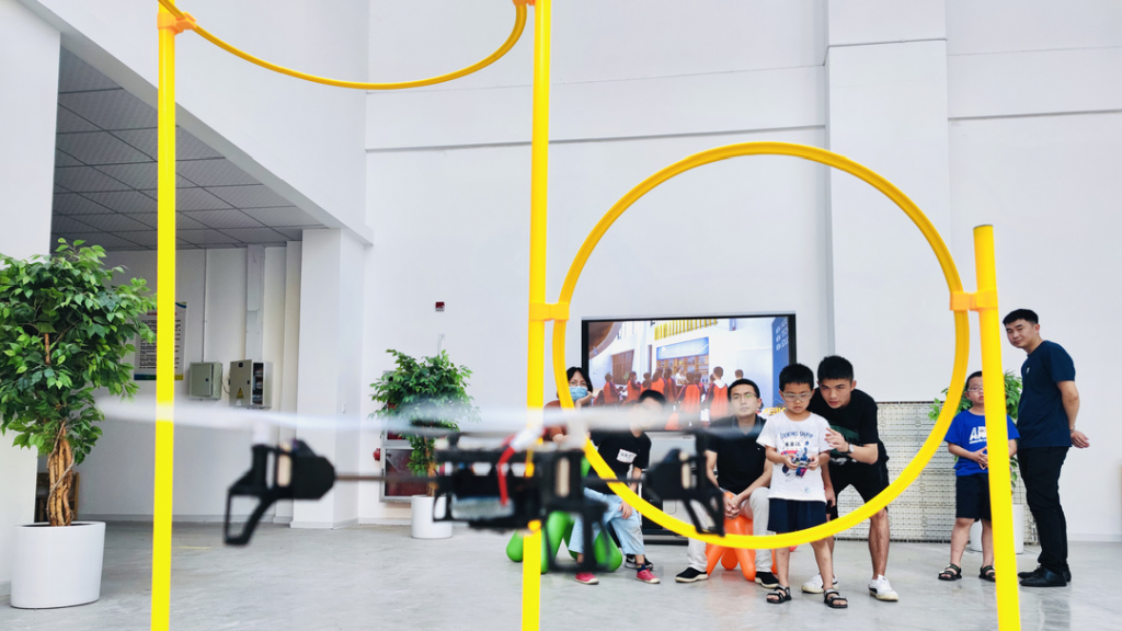 《小小飛行家》即將起航